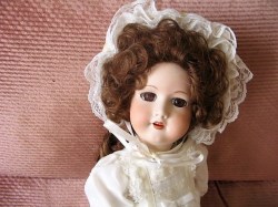 16'' A 4 M 390 GERMAN REPRODUCTION  EATON'S BEAUTY DOLL BY CAROLE PARRISH, TAG